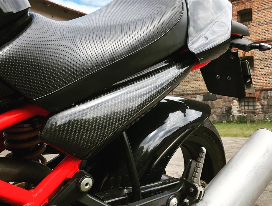 Carbon fiber side covers for Ducati Monster 600 BCH PERFORM